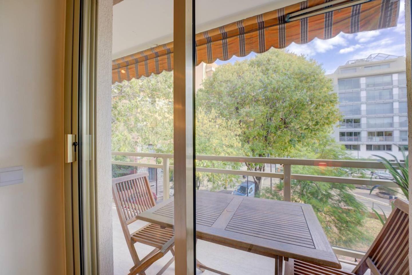 Elegant Apt W/2 Terraces/Mins To Beach & Shops Antibes Eksteriør billede